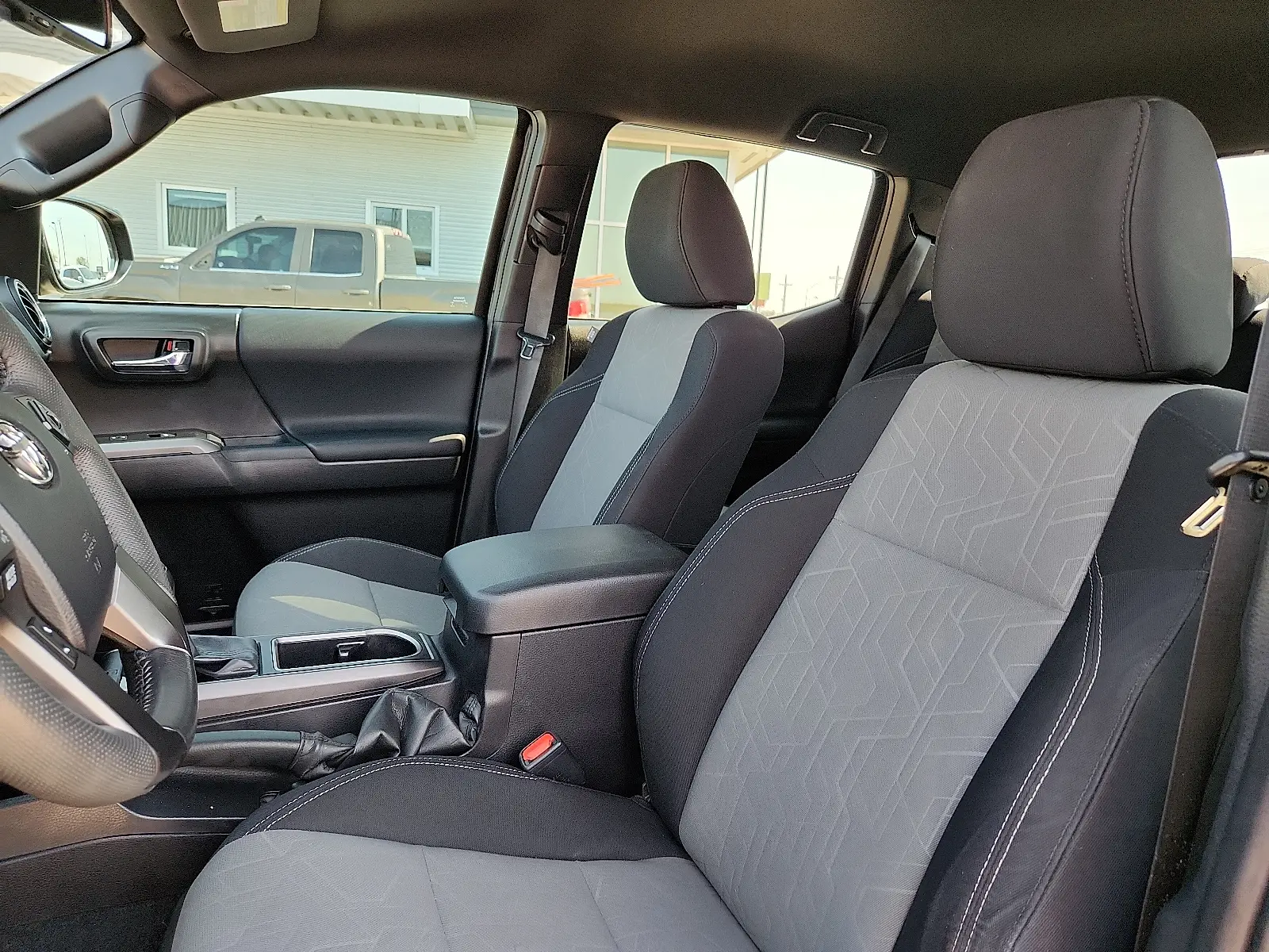2023 Toyota Tacoma TRD Off Road - Photo 11